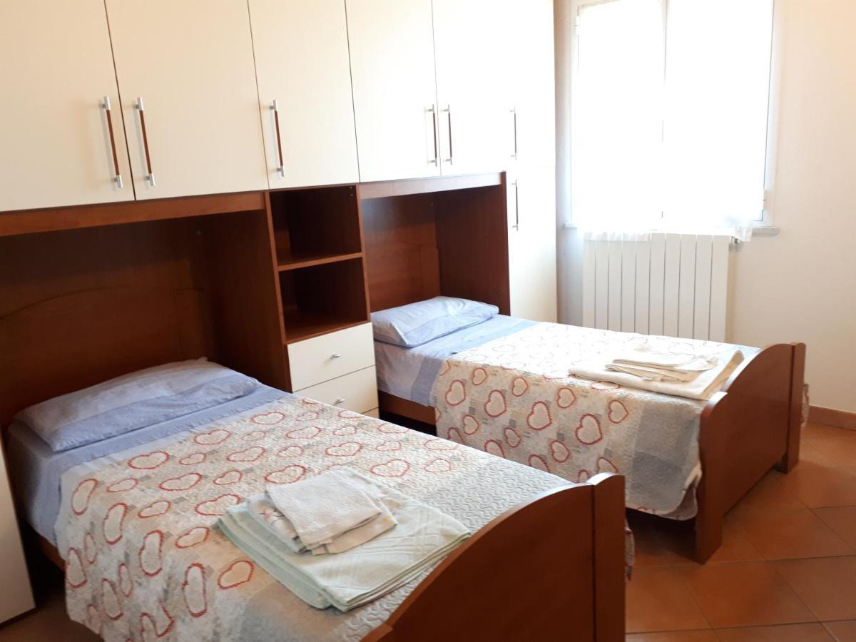 Appartamenti Enrica Moneglia Luaran gambar