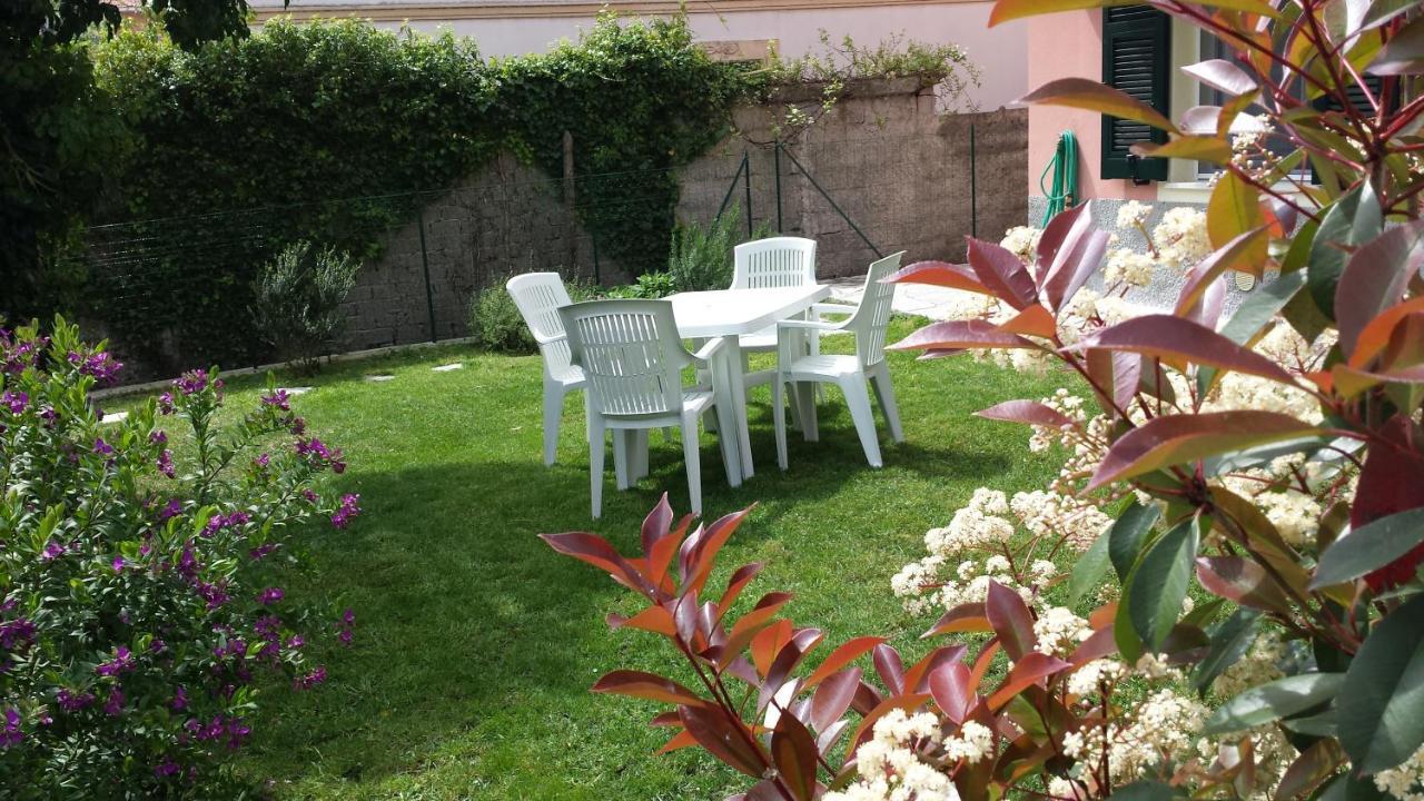 Appartamenti Enrica Moneglia Luaran gambar