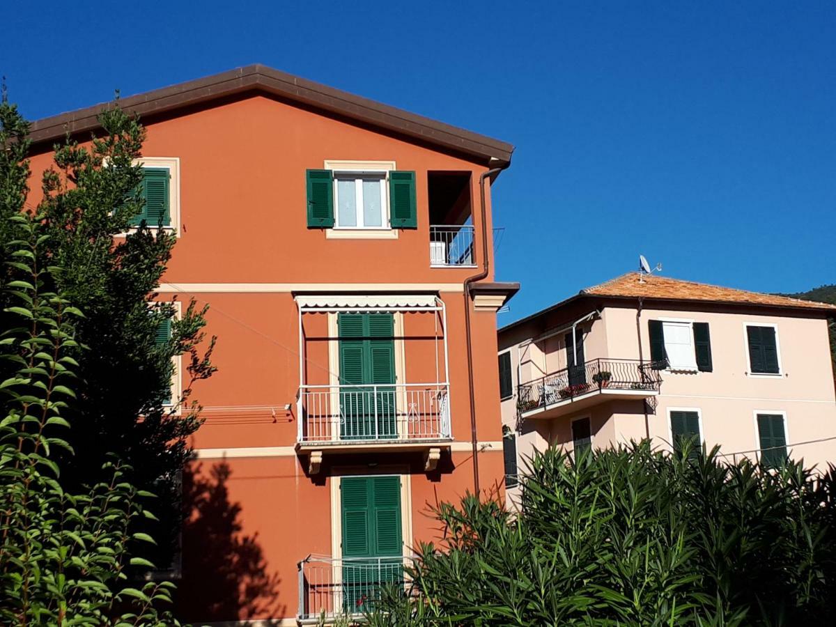 Appartamenti Enrica Moneglia Luaran gambar