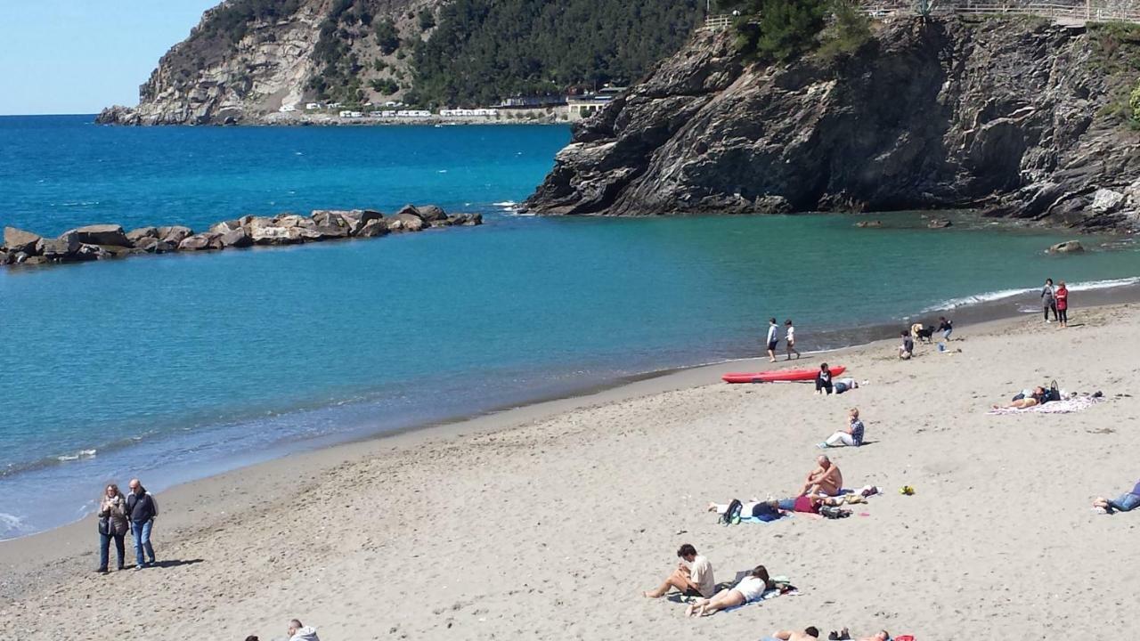 Appartamenti Enrica Moneglia Luaran gambar