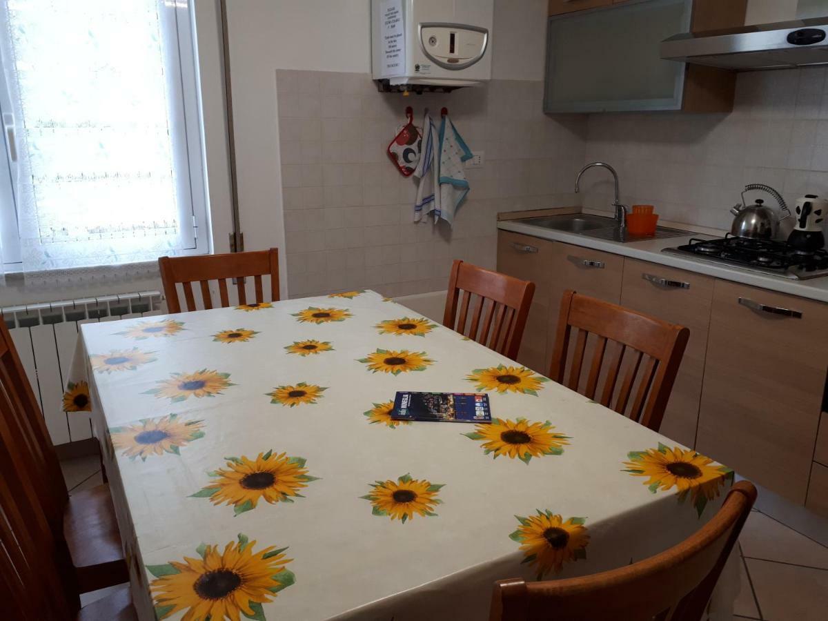 Appartamenti Enrica Moneglia Luaran gambar